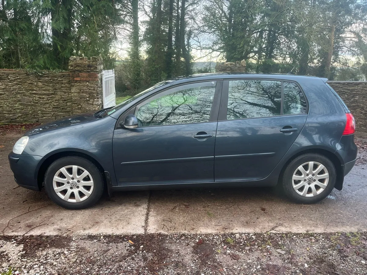 2008 VW GOLF LOW KMS 1.6 PETROL - Image 4