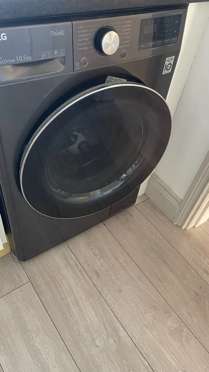 Lg ThinQ 10.5kg washing machine - Image 3