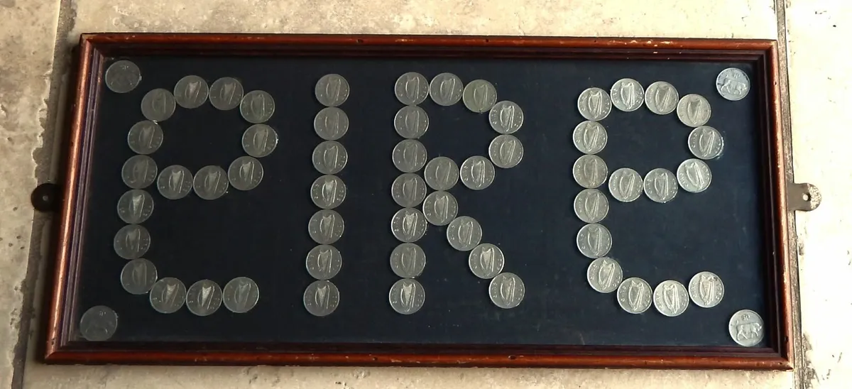 Vintage ‘Eire’ Craft Sign - Image 1