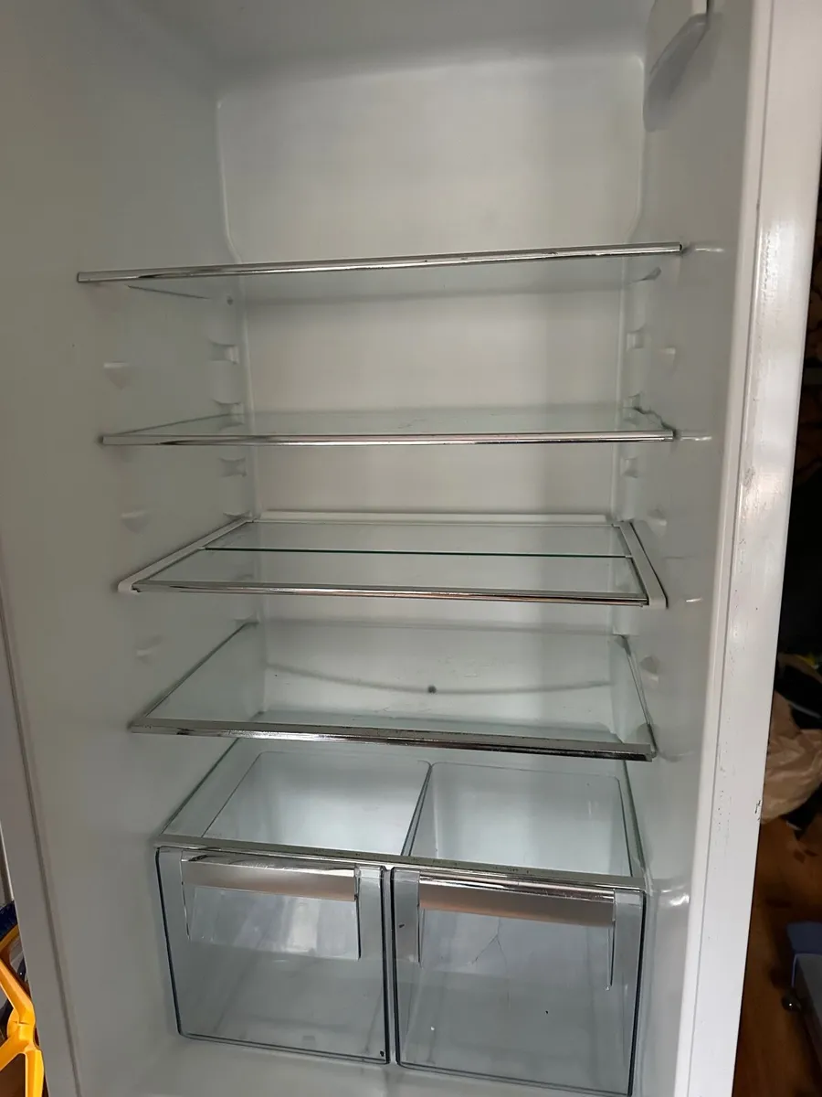 Integrated fridge freezer - Image 1
