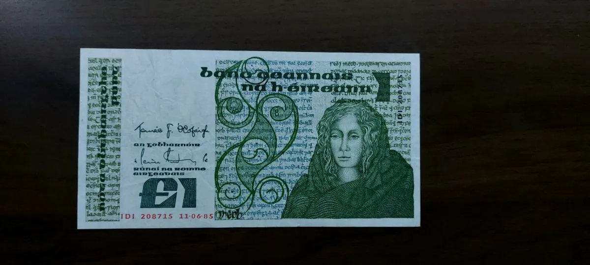Irish Punt Banknotes B Series £1 £5 £10 £20 - Image 3