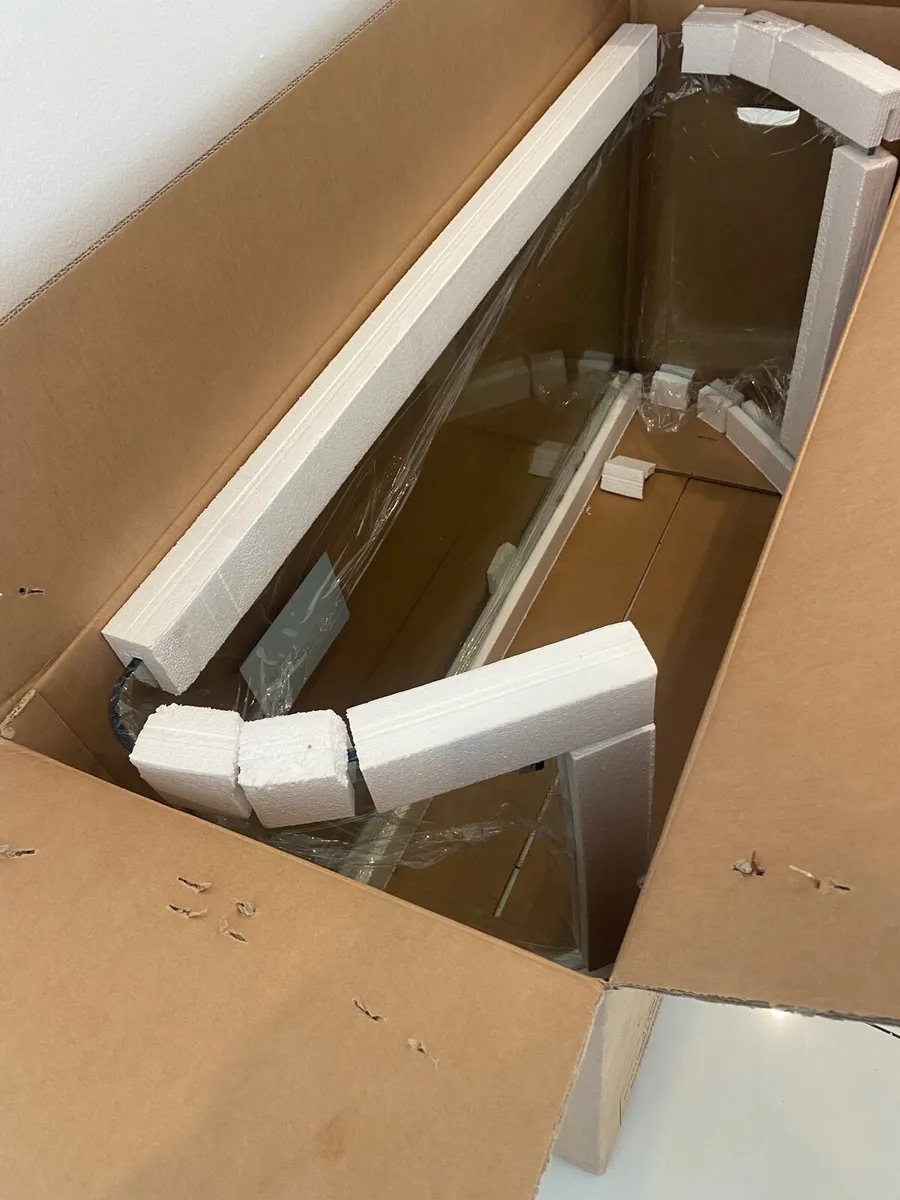 Natuzzi Apostrofo coffee table brand new in box - Image 3