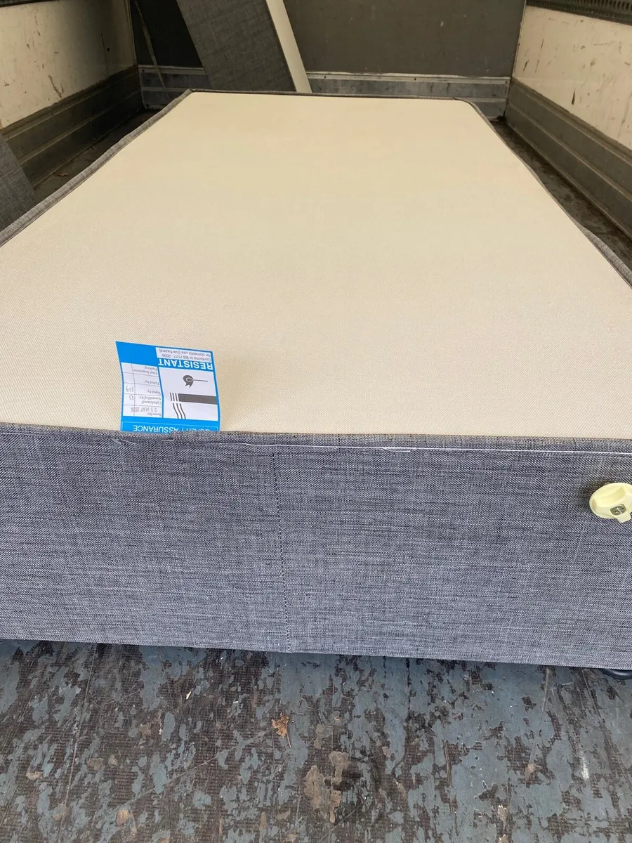 2 single bed bases and headboard ex display - Image 1