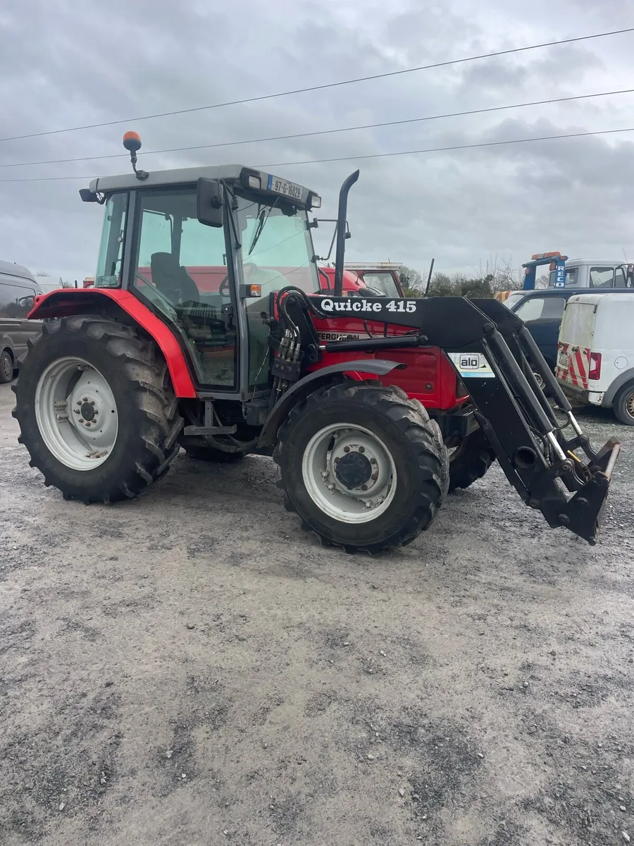 Massey Ferguson 4245 - Image 1