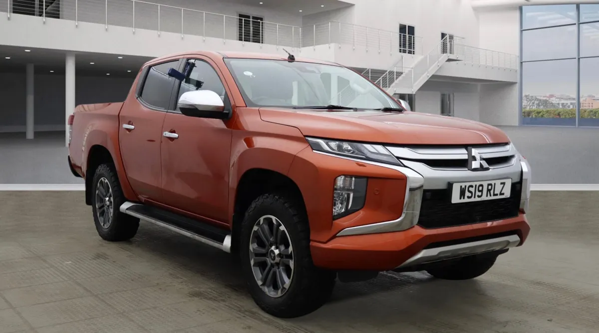2019/192 Mitsubishi L200 Barbarian X - Image 4