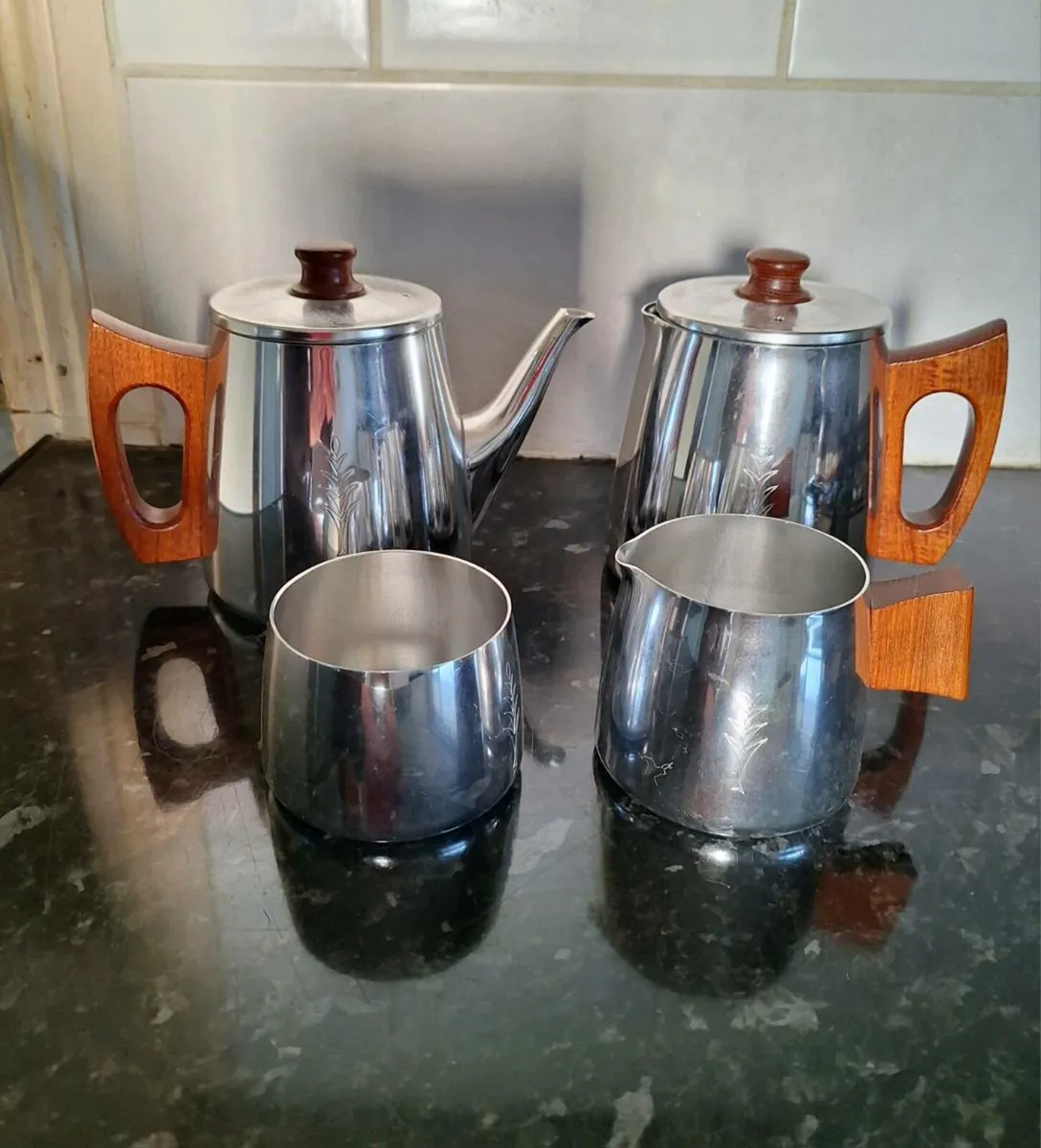 Vintage retro 1970s Sona coffee tea set