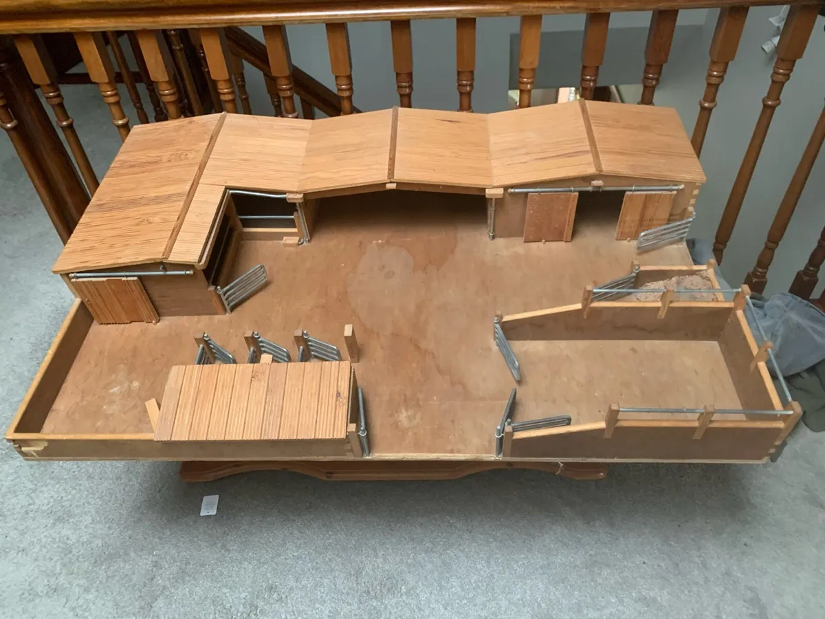 Toy farmyard FREE TO TAKE AWAY - Image 2