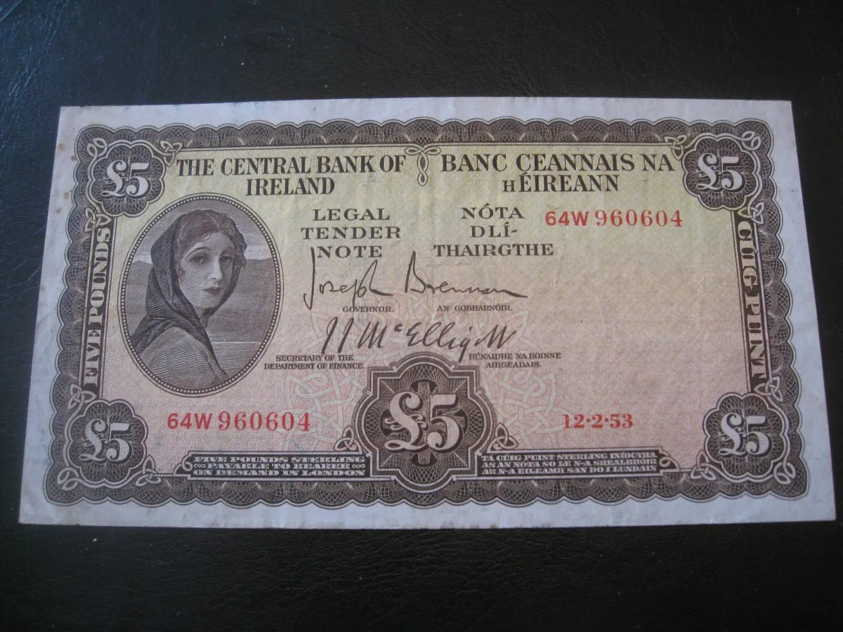 5 Pound Lavery Notes - 70 Euros Each - Image 1