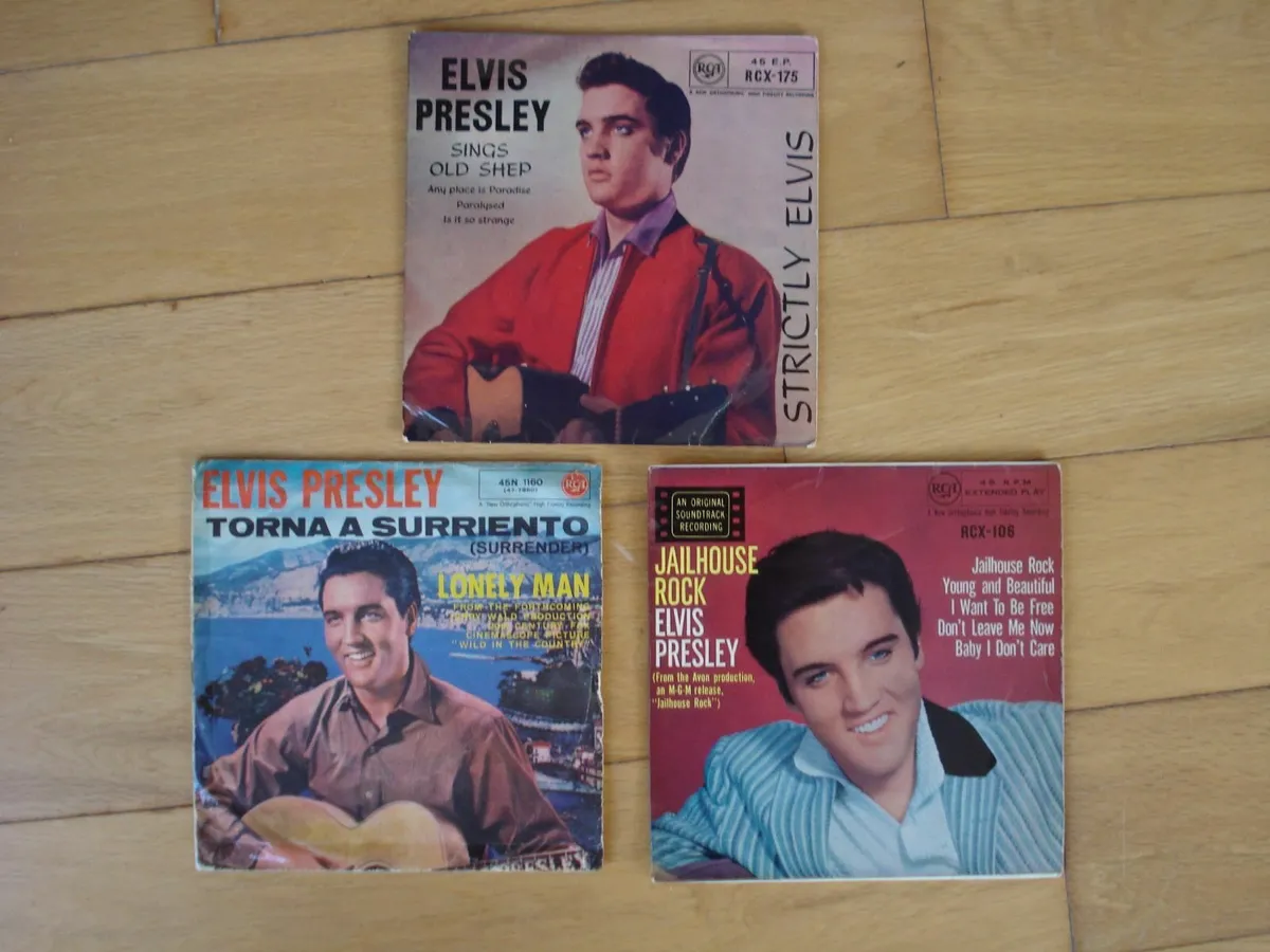 3 VINTAGE ELVIS PRESLEY VINYL 45 EPs. - Image 4