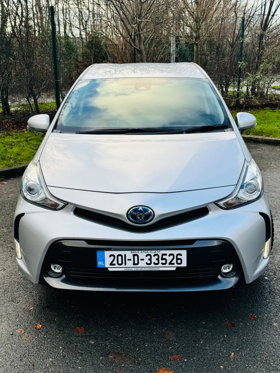Toyota Prius Alpha 7 Seater Hybrid Tech Hi Spec - Image 1