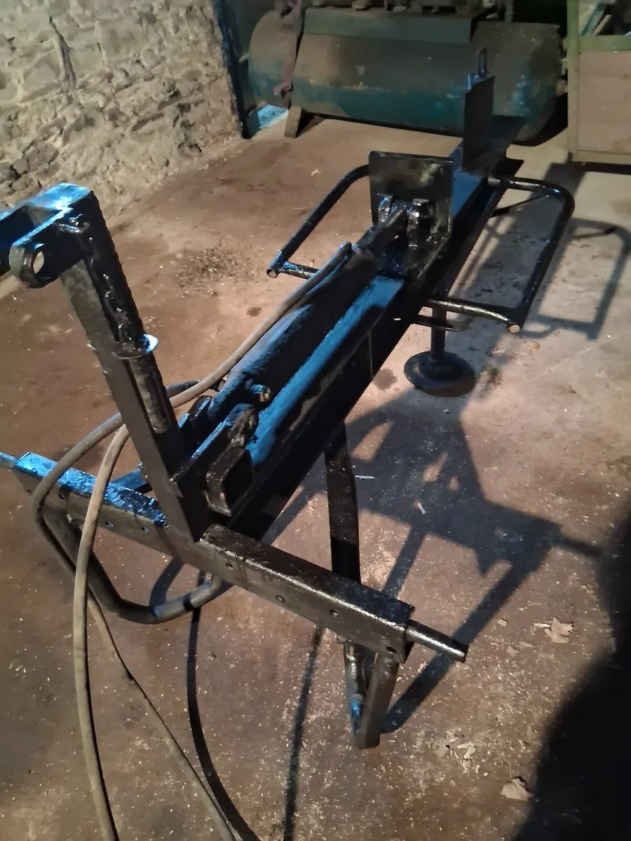 Log splitter - Image 4