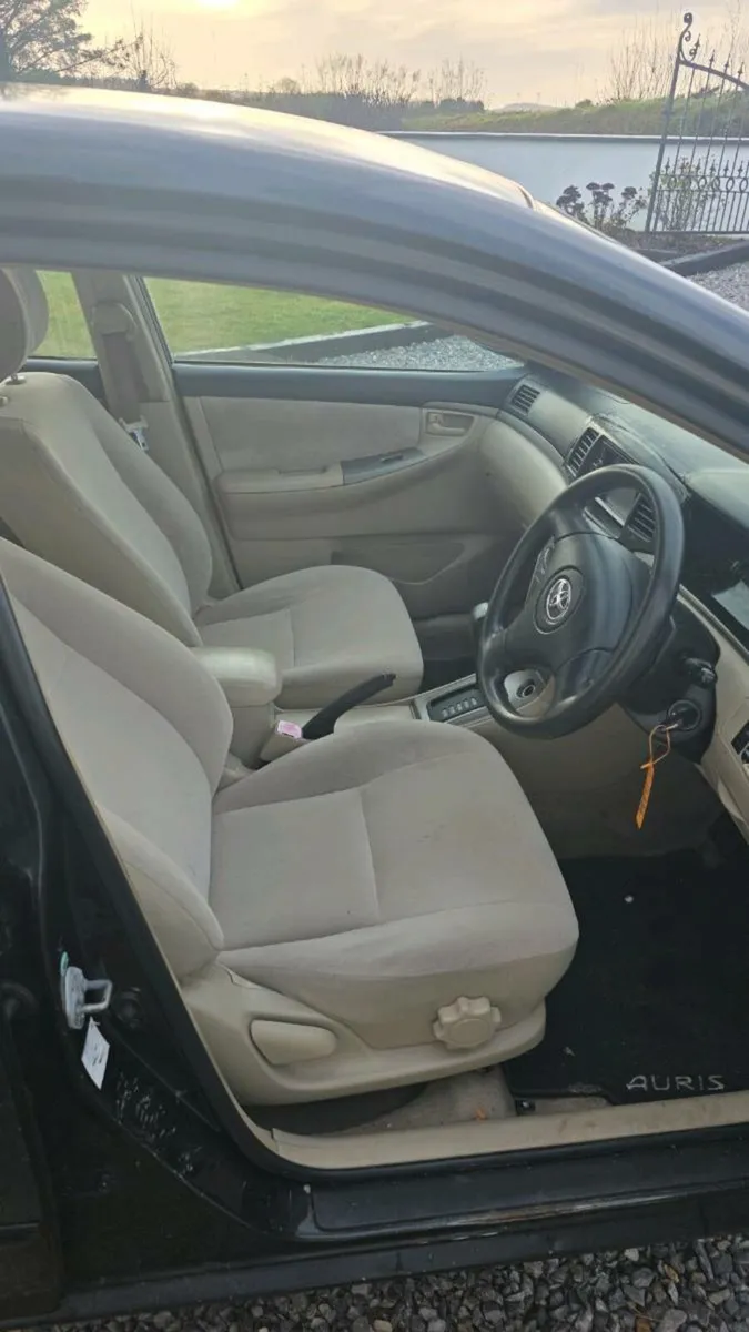 AUTOMATIC starter car or perfect for food delivery - Image 3