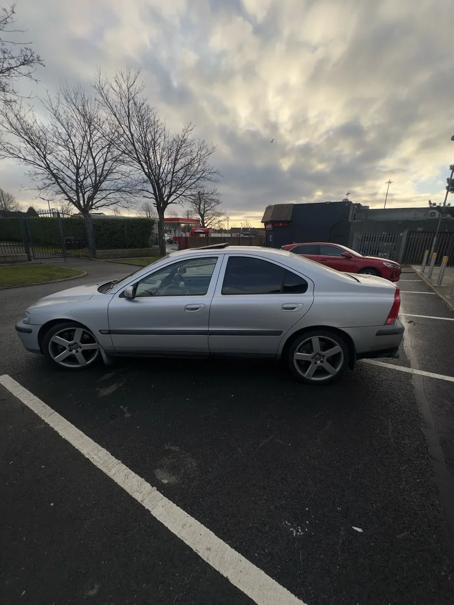 Volvo s60r - Image 4