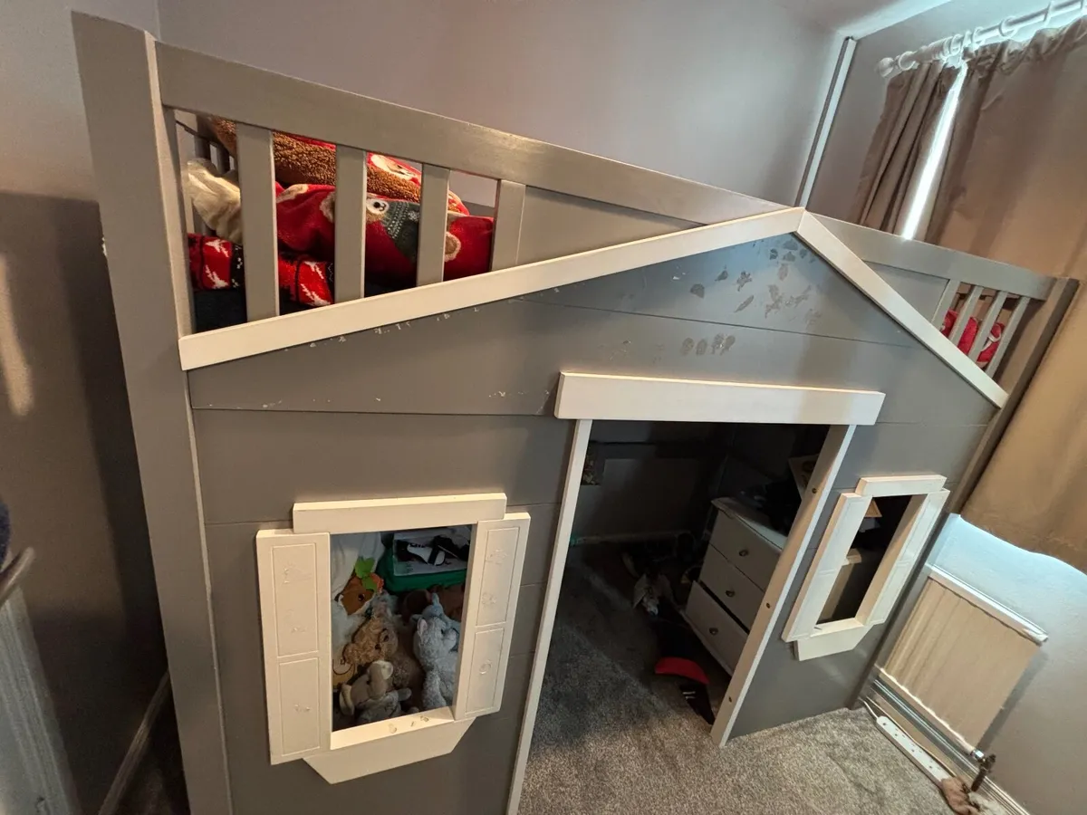 Kids Castle Bed - Image 1