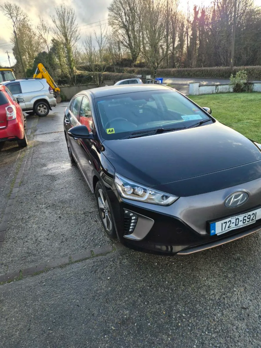 Hyundai Ioniq - Image 1