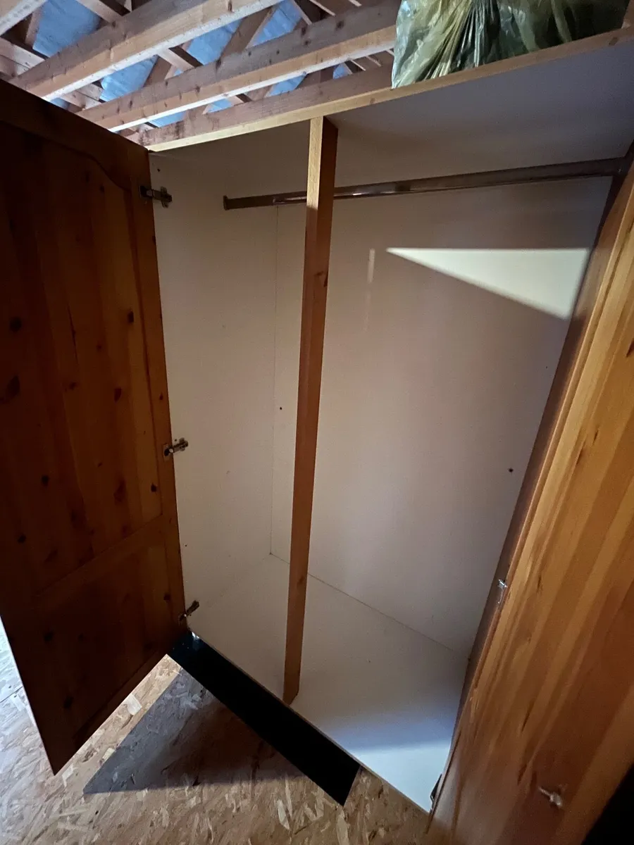 Wardrobe - Image 4