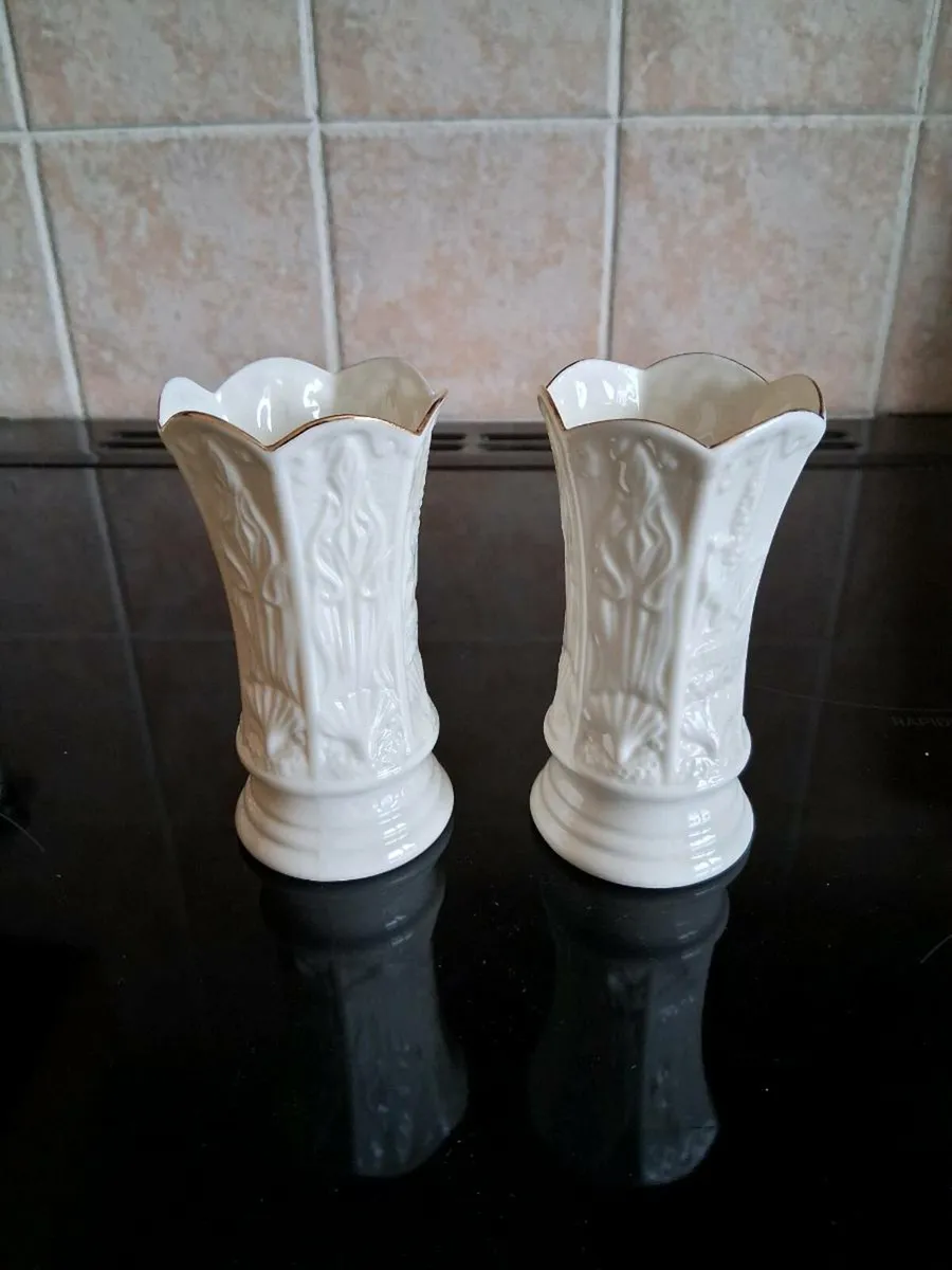 2 Small Belleek China Vase's - Image 1