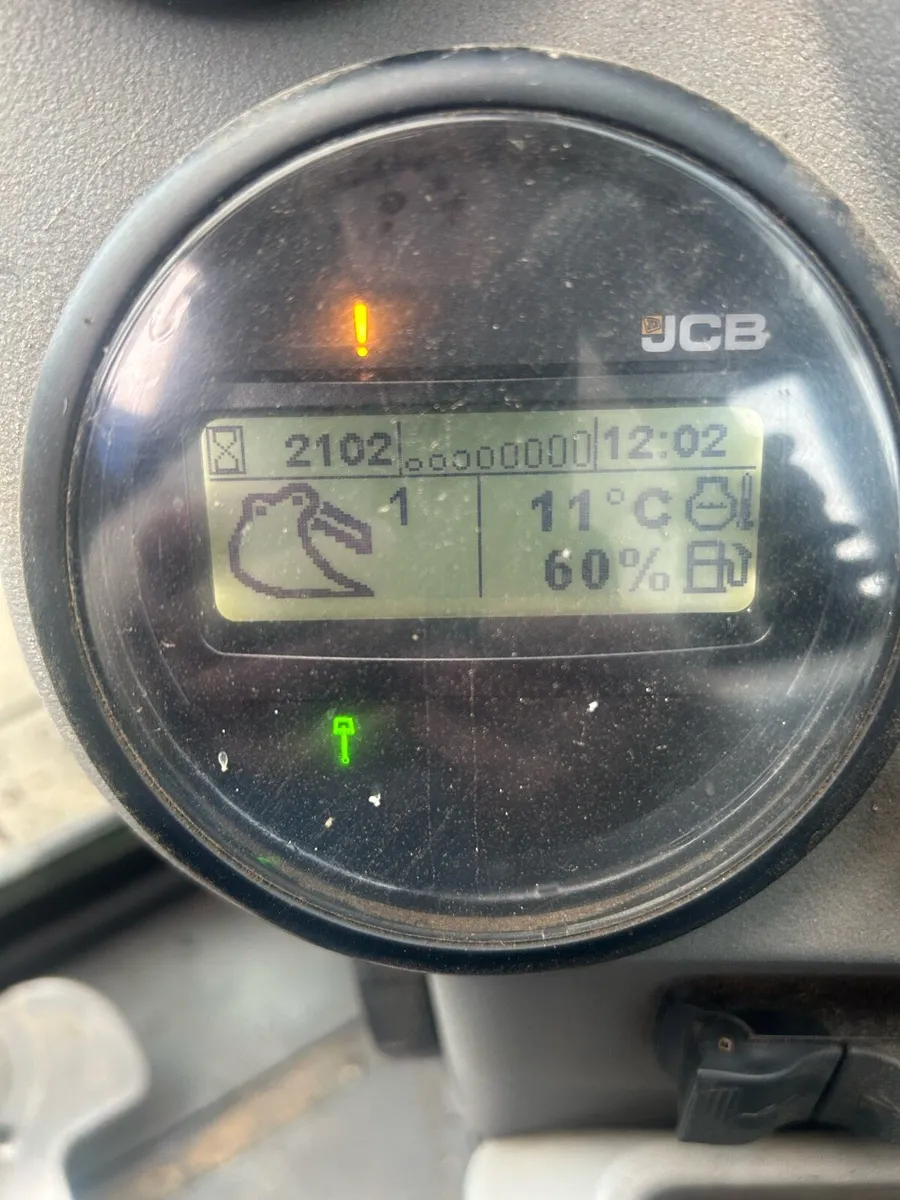 JCB 35 Z-1 Digger - Image 1