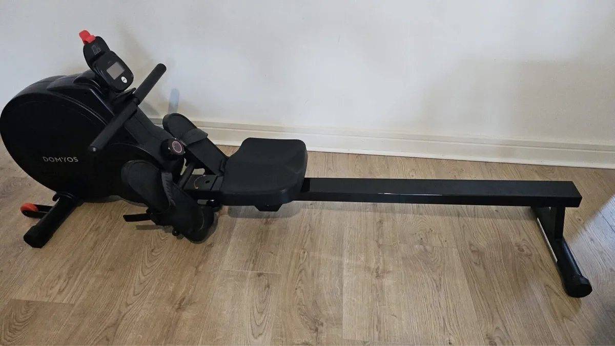 Rowing Machine - Image 1