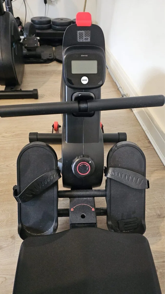 Rowing Machine - Image 2
