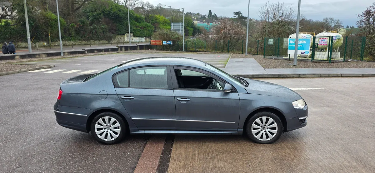 Volkswagen Passat 2010 Nct and Tax - Image 4