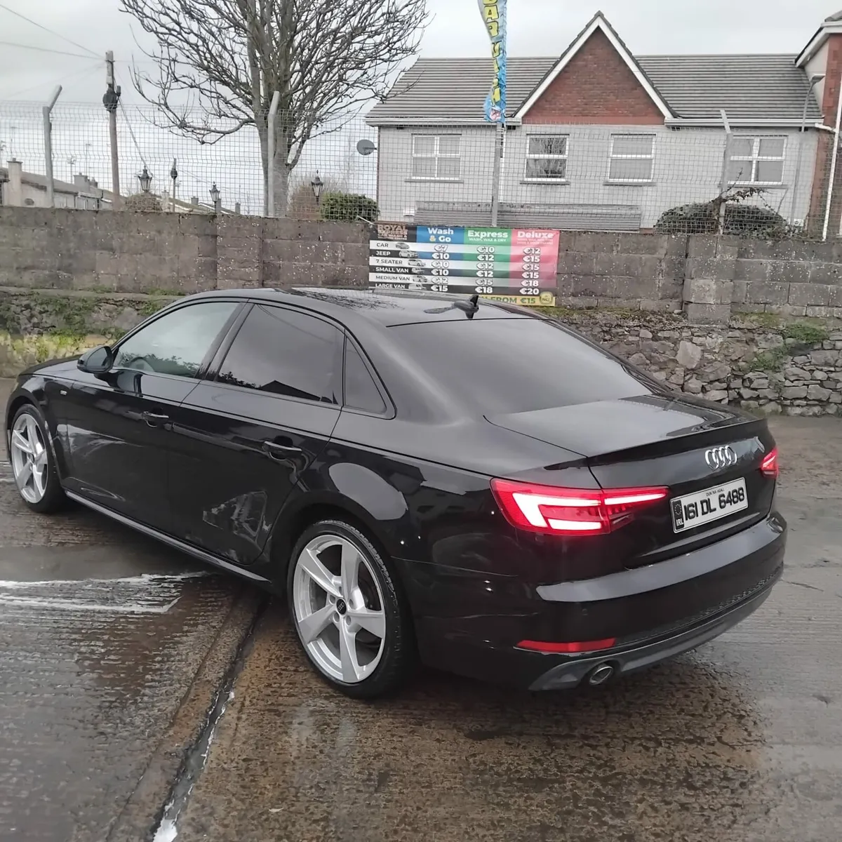 Audi A4 s line - Image 2