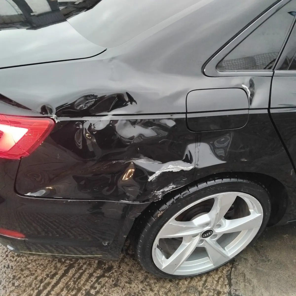 Audi A4 s line - Image 4