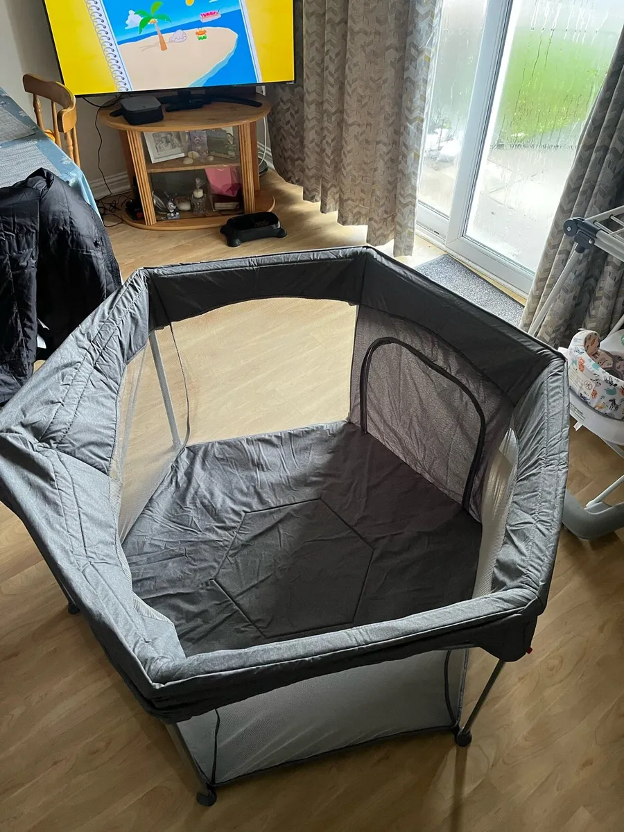 Folding Playpen Miniuno Hexipen - Image 2