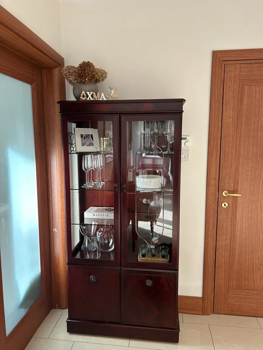 Mahogany display cabinet - Image 1