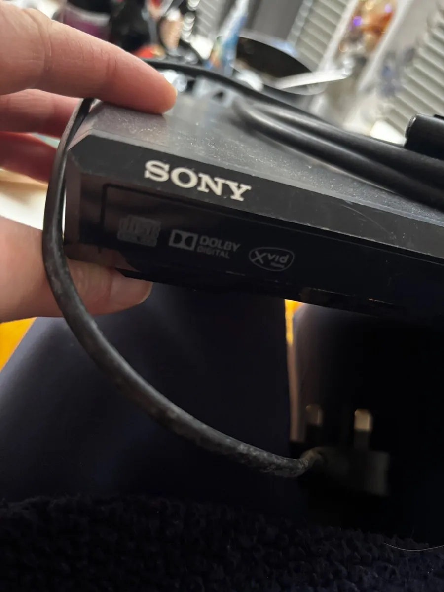 Sony compact dvd player - Image 2