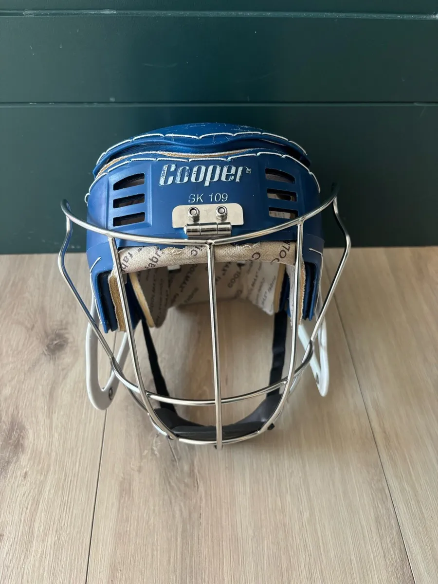 Cooper/gola hurling helmet - Image 1