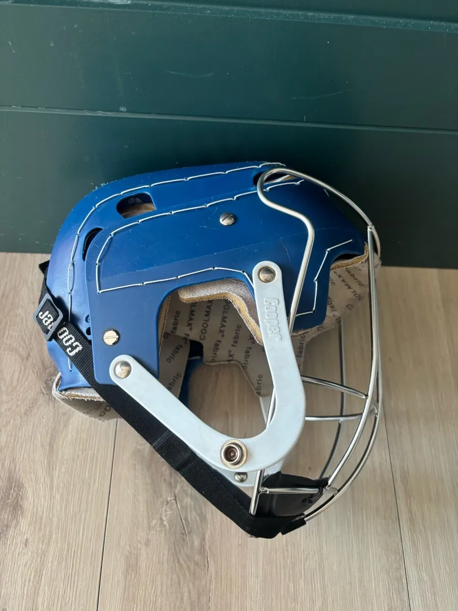 Cooper/gola hurling helmet - Image 2
