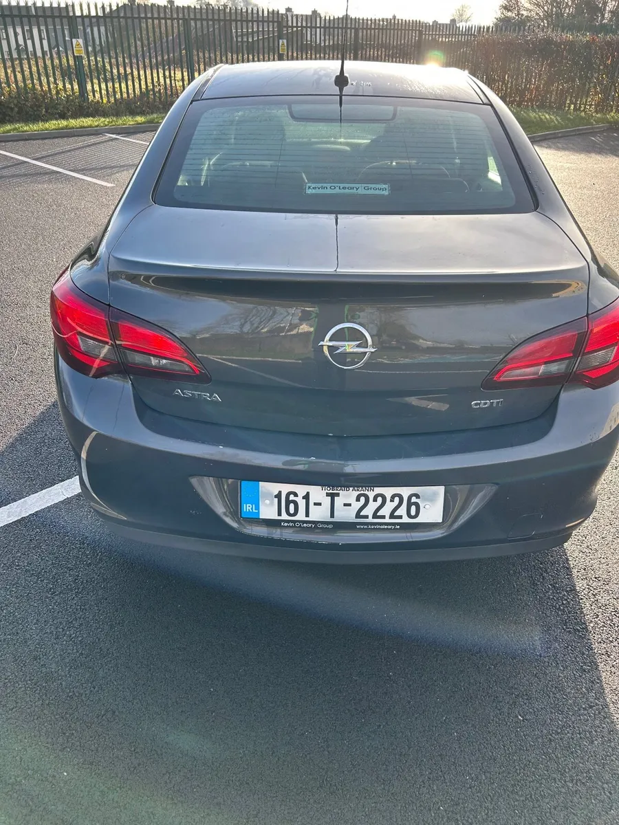 Opel Astra 2016 - Image 2