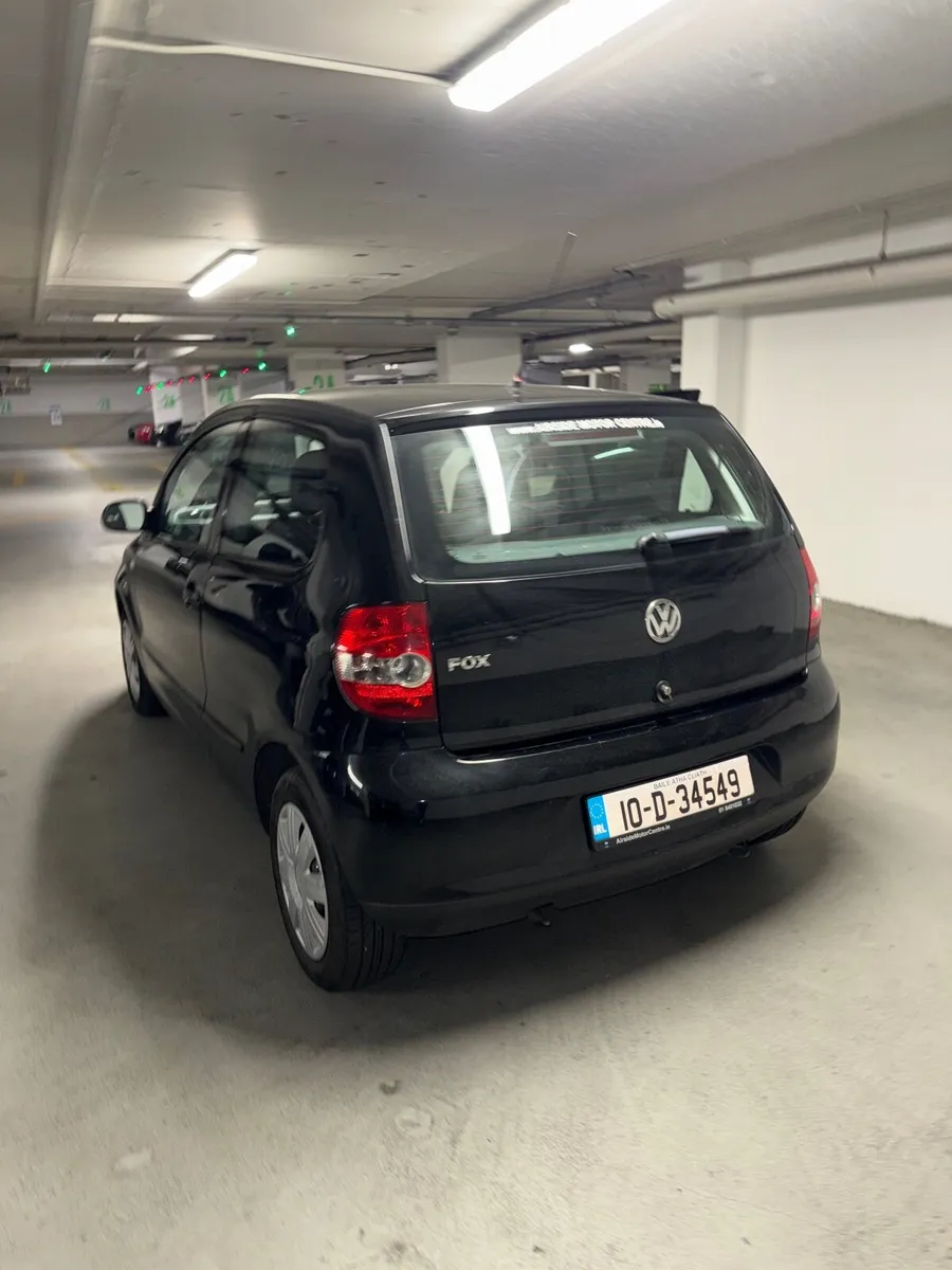 Volkswagen Fox 2010 - Image 2