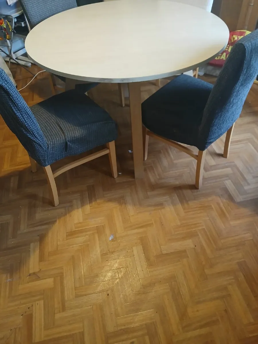 Free Kitchen table 120cm - Image 1