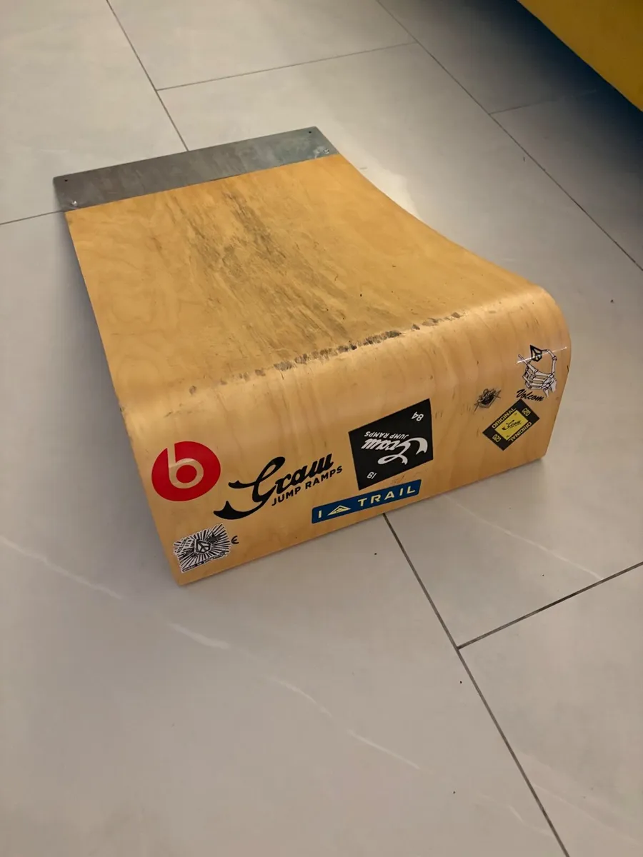 Graw G20 stunt ramp skateboard / scooter - Image 1
