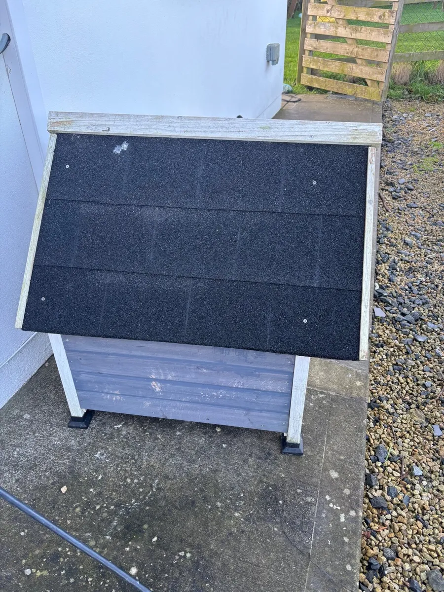 Dog house - Image 2