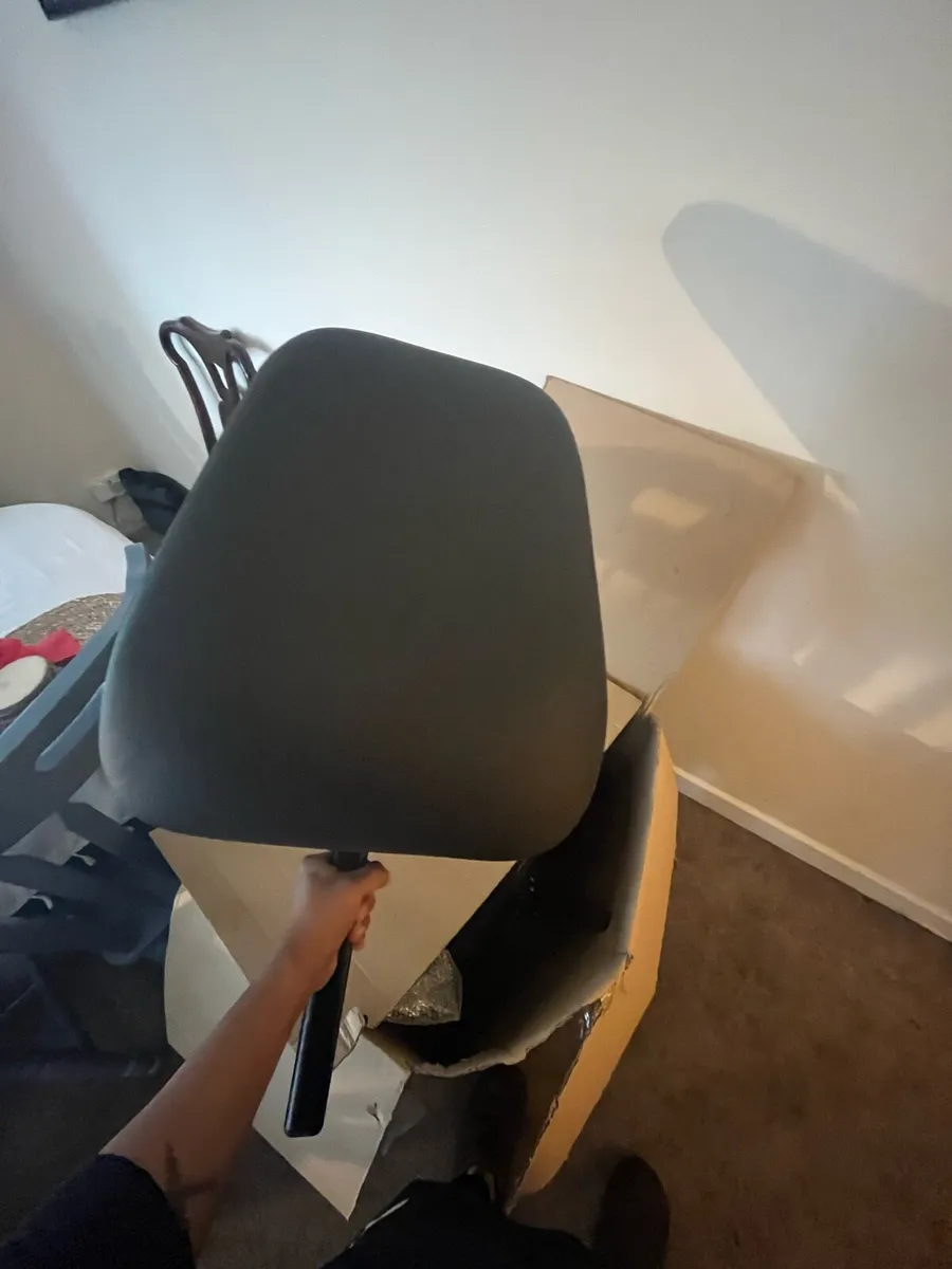 New ergonomic Office chair for sale - Image 3