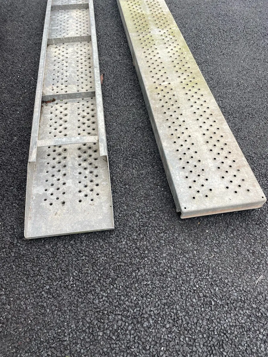 Trailer heavy duty ramps