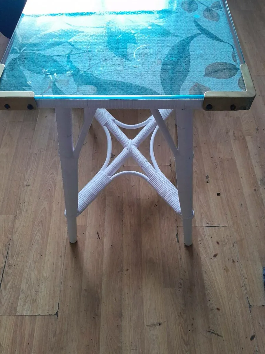 Vintage table - Image 3