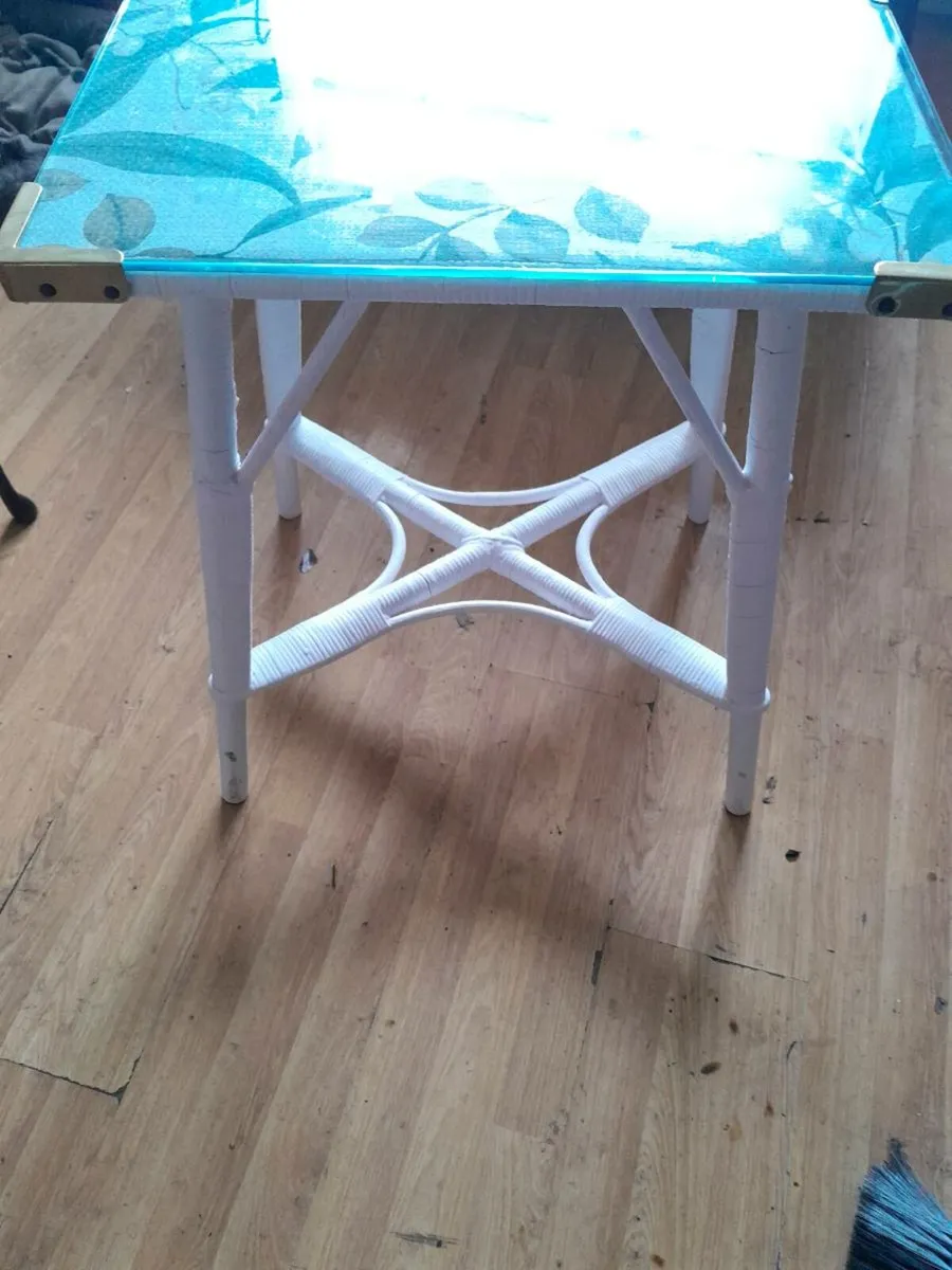 Vintage table - Image 4