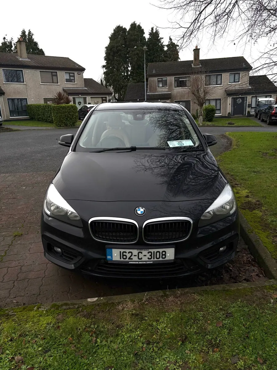 BMW Series 2 - Image 1