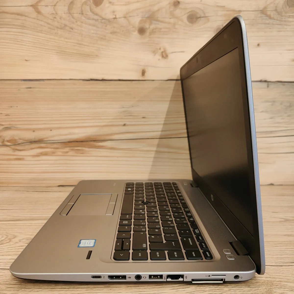 HP EliteBook / Intel I5 7th Gen / - Image 3