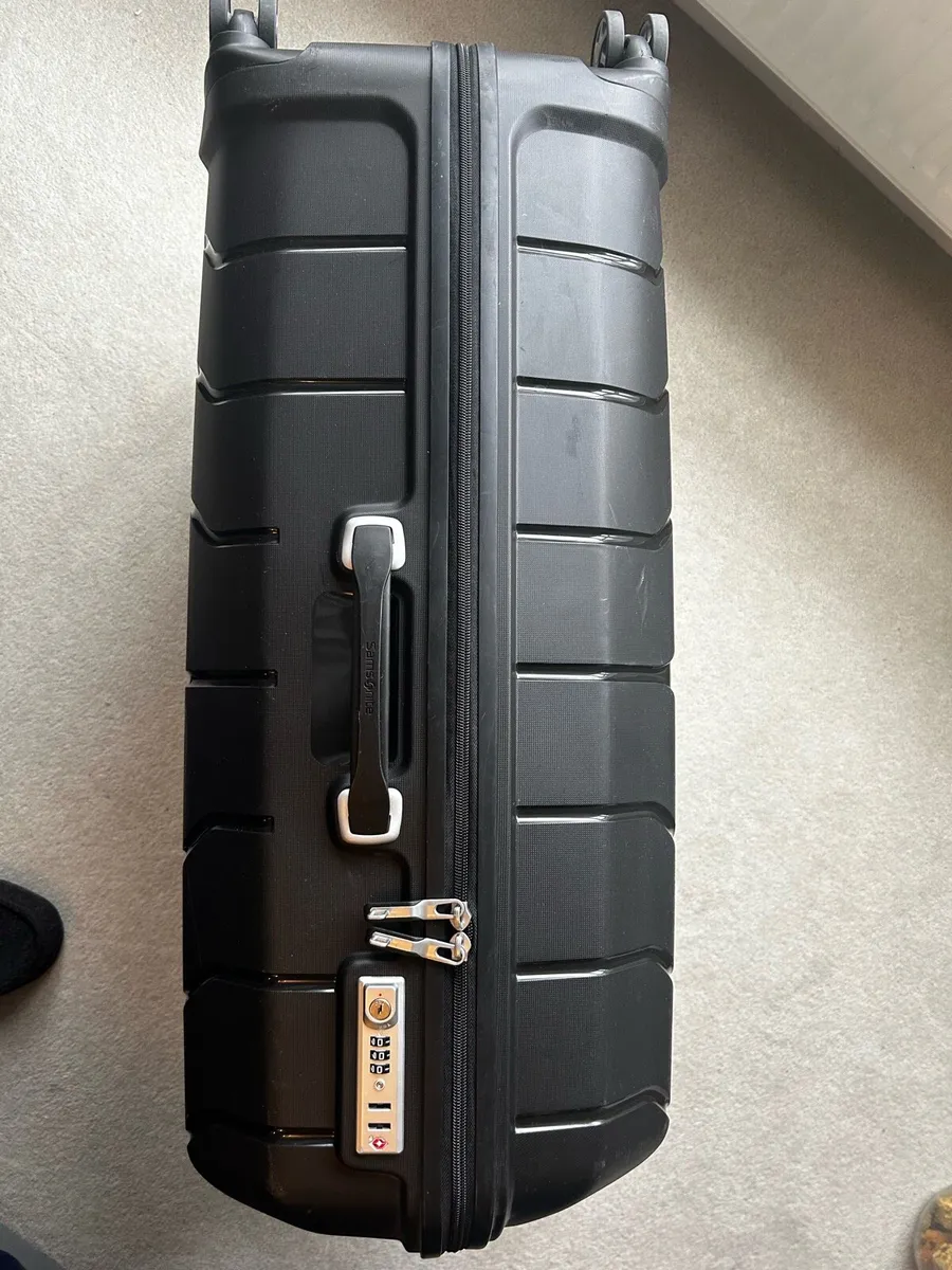 Samsonite suitcase large - Image 1