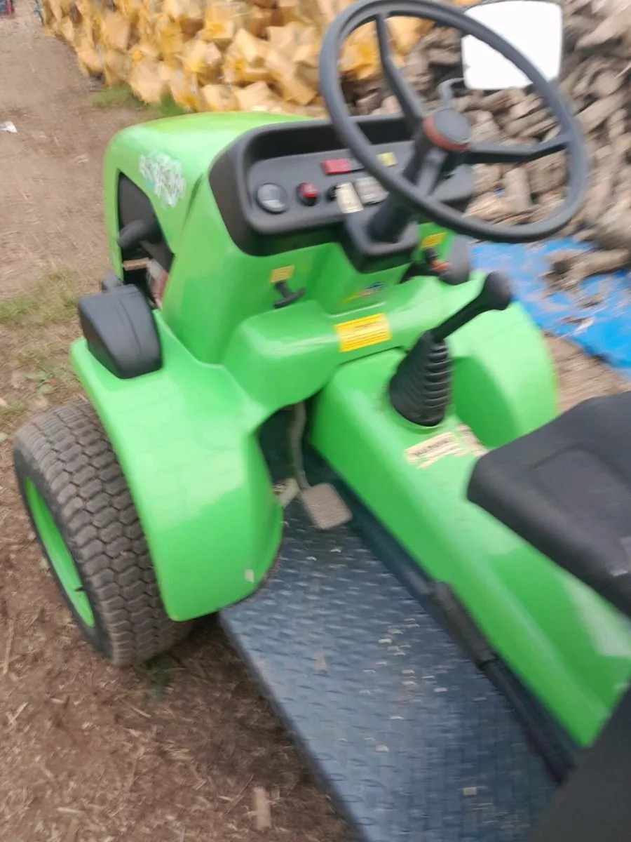 John deere - Image 1