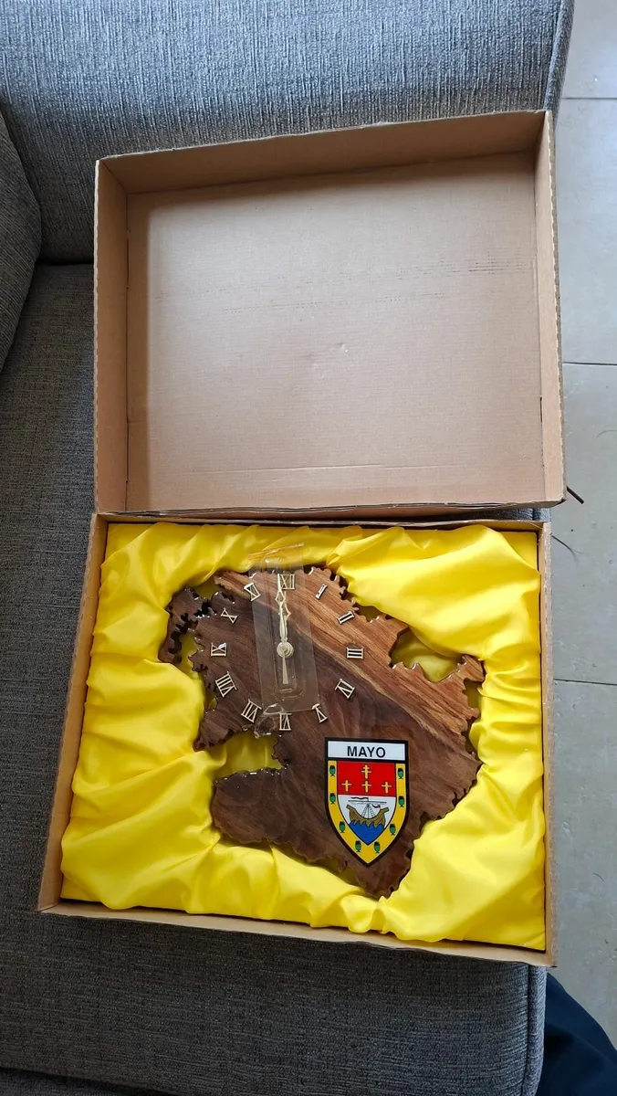 Handcrafted Wooden Clock- Mayo - Image 3