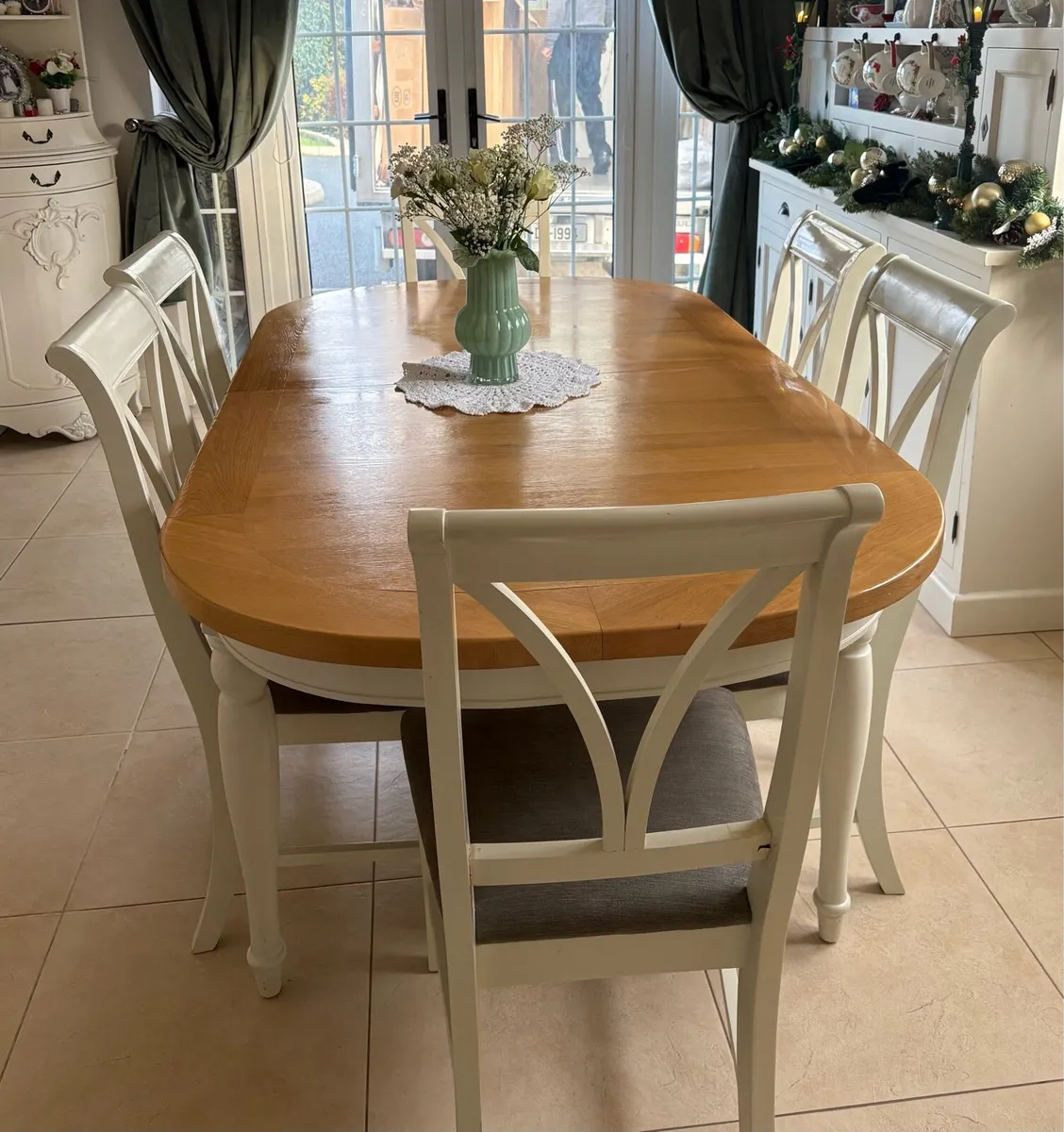 Table & 6 chairs - Image 2