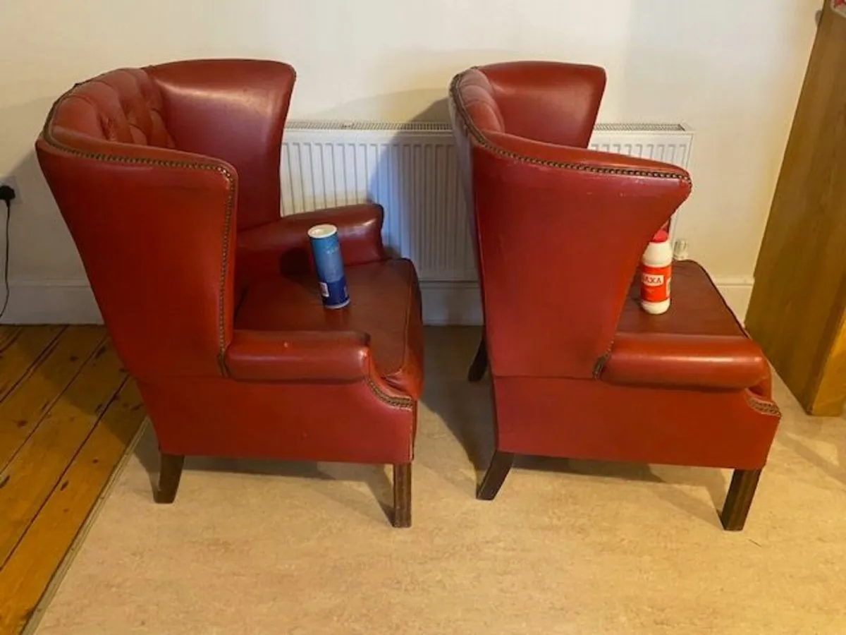 Pair leather wing backed chairs - Image 4