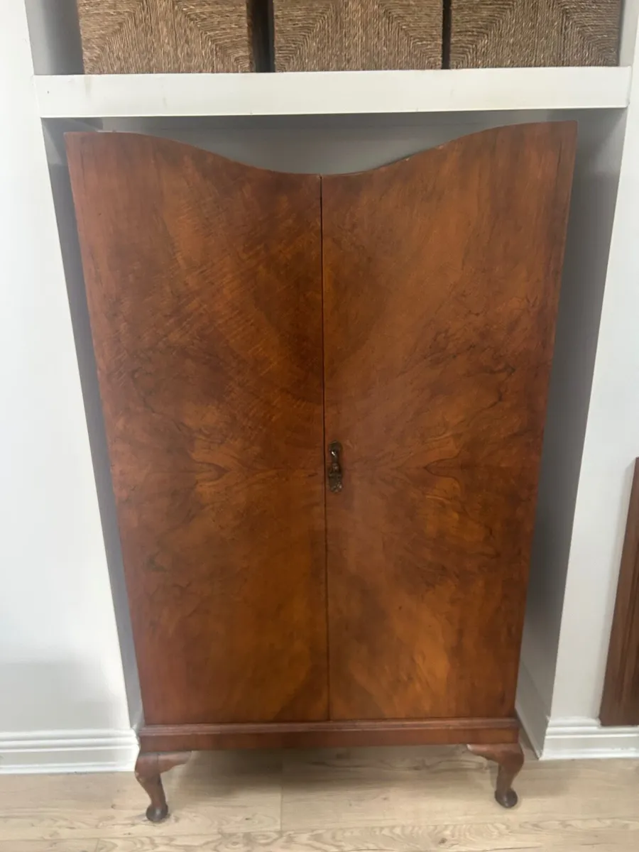 Antique walnut wardrobe - Image 1