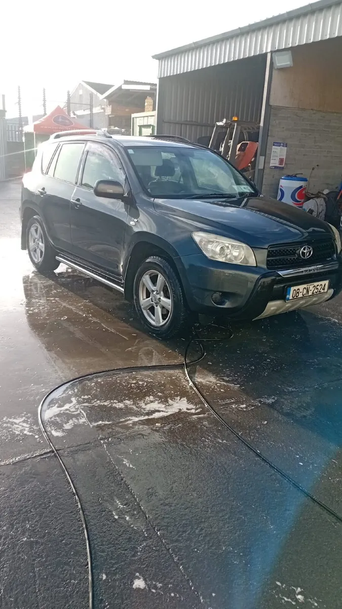 Toyota RAV4 2008 - Image 1